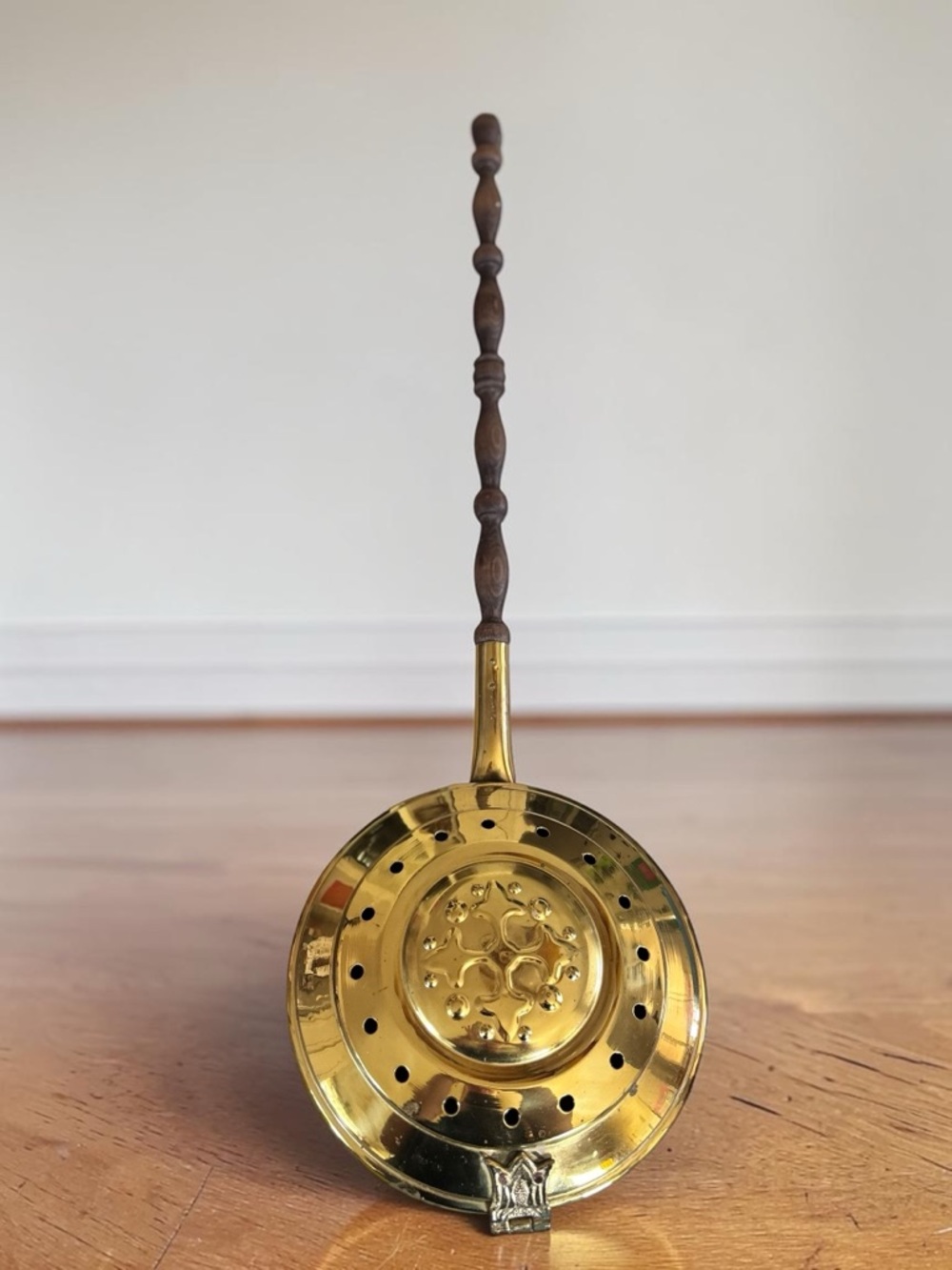Vintage Brass Bed Warmer Pan Wooden Handle Belgium Home Decor Gift